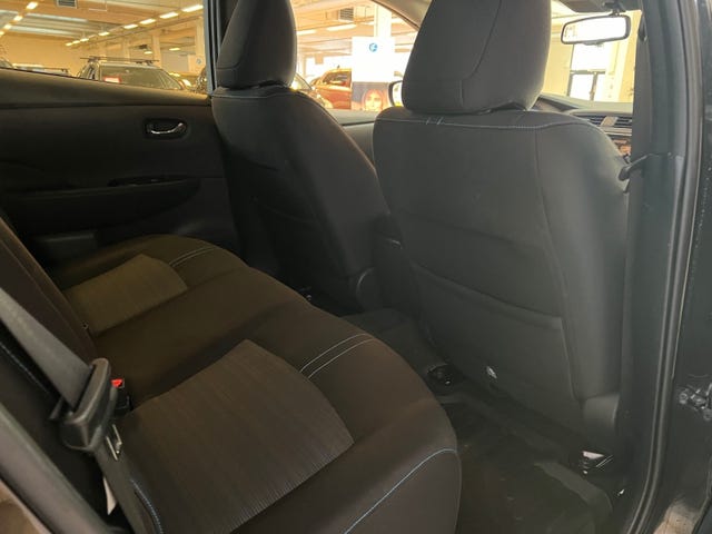 2018 NISSAN LEAF - 19