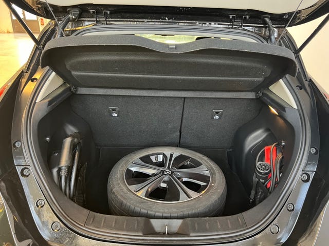 2018 NISSAN LEAF - 18