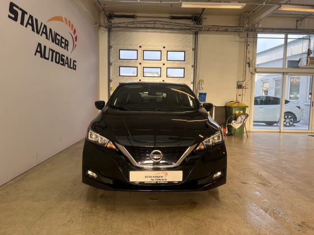 SJNFAAZE1U0013620 2018 NISSAN LEAF-2