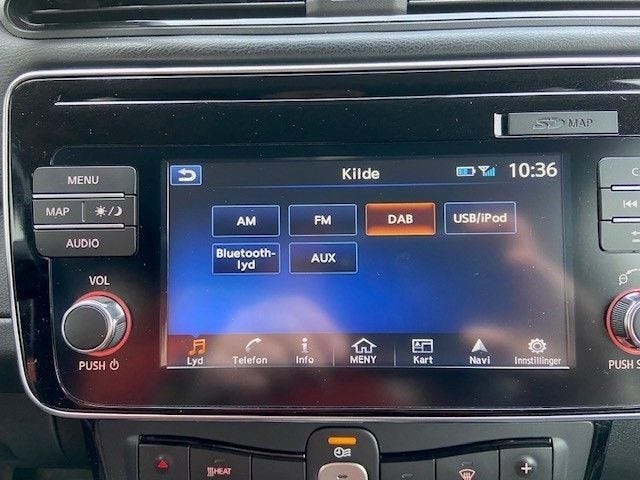 2018 NISSAN LEAF - 12