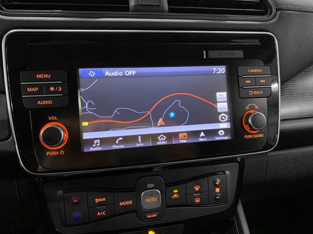 2018 NISSAN LEAF - 9