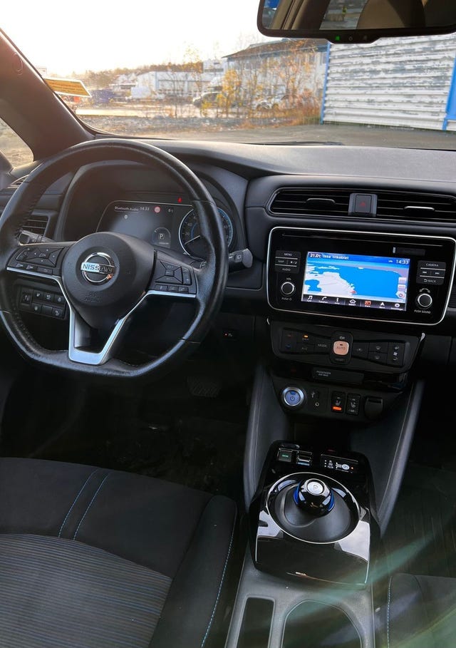 SJNFAAZE1U0026519 2018 NISSAN LEAF-5
