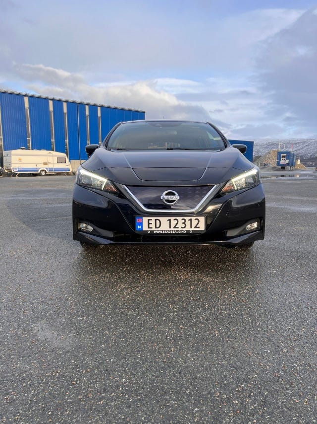 SJNFAAZE1U0026519 2018 NISSAN LEAF-1