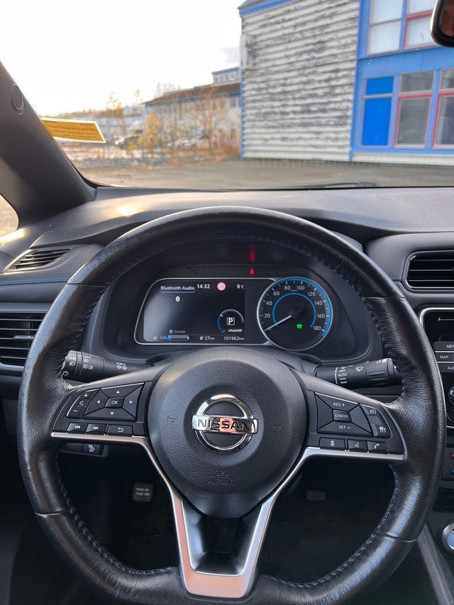 SJNFAAZE1U0026519 2018 NISSAN LEAF-3
