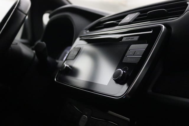2018 NISSAN LEAF - 23