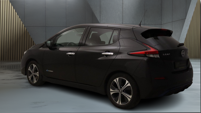 SJNFAAZE1U0003058 2018 NISSAN LEAF-5