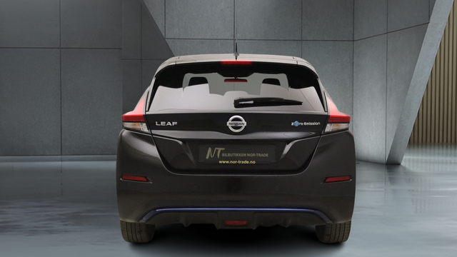 2018 NISSAN LEAF - 8
