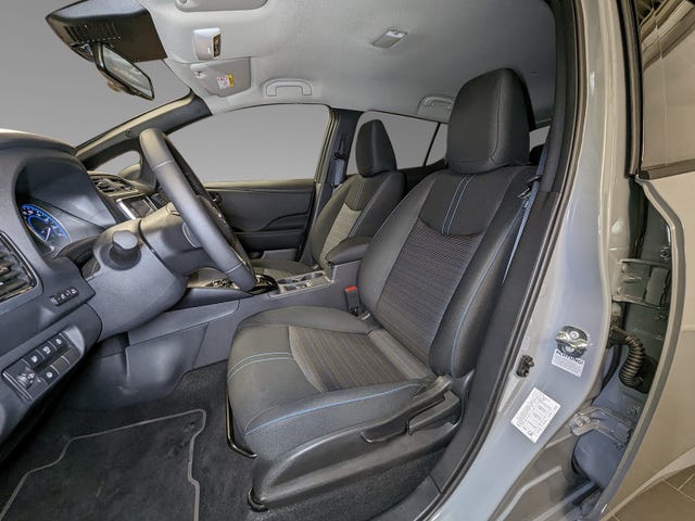2022 NISSAN LEAF - 12