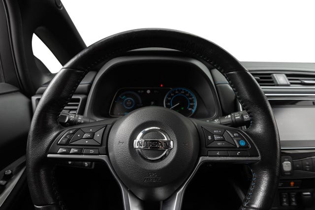 SJNFAAZE1U0017411 2018 NISSAN LEAF-5