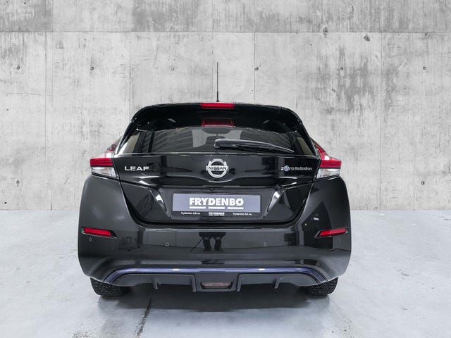 SJNFAAZE1U0026493 2018 NISSAN LEAF-2