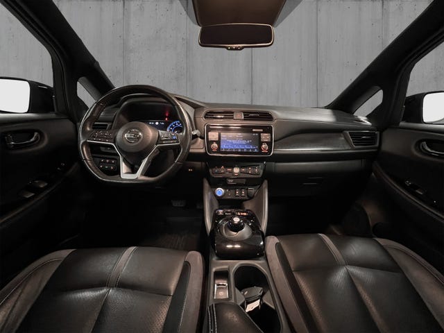 2018 NISSAN LEAF - 10