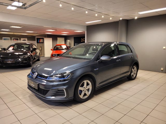 2018 VOLKSWAGEN GOLF - 10