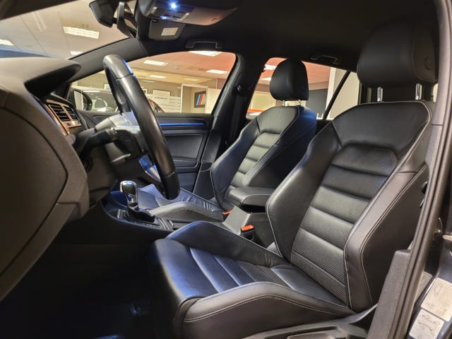 2018 VOLKSWAGEN GOLF - 23