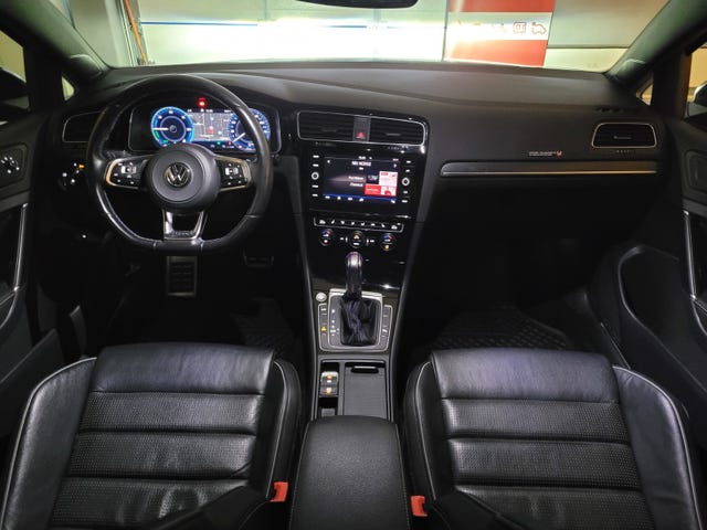 2018 VOLKSWAGEN GOLF - 37