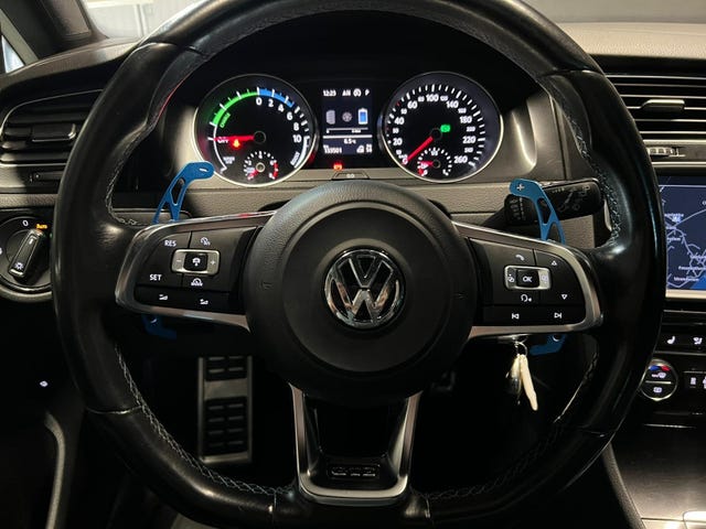 2015 VOLKSWAGEN GOLF - 19