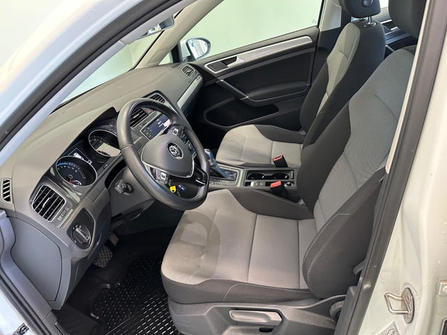 2015 VOLKSWAGEN GOLF - 12