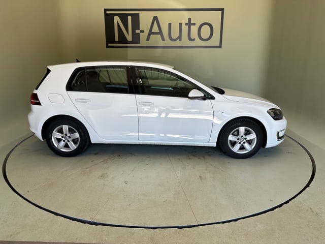 2015 VOLKSWAGEN GOLF - 8