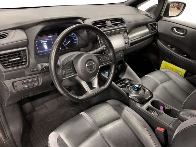 2018 NISSAN LEAF - 8