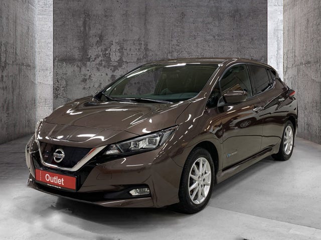 SJNFAAZE1U0030476 2018 NISSAN LEAF-1