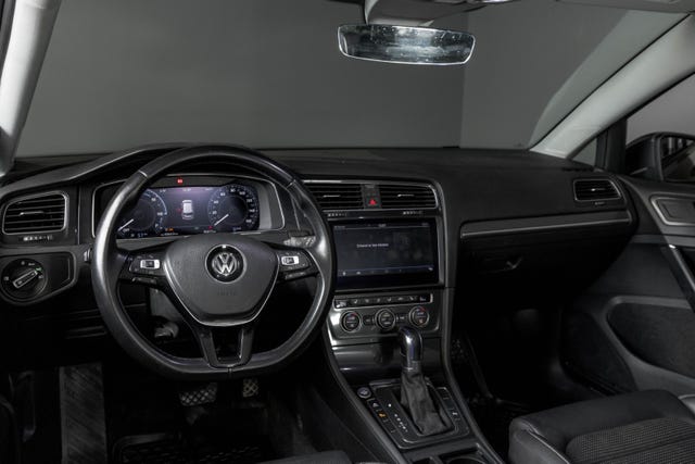 2018 VOLKSWAGEN GOLF - 9