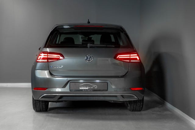 WVWZZZAUZJ8903484 2018 VOLKSWAGEN GOLF-4