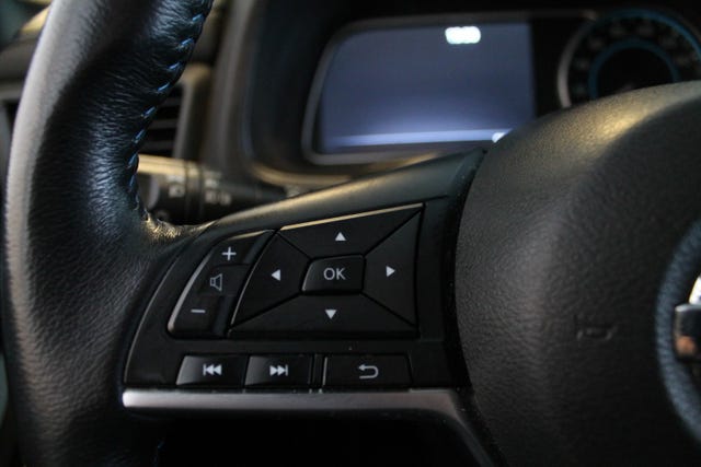 2018 NISSAN LEAF - 11