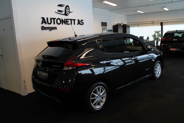SJNFAAZE1U0006442 2018 NISSAN LEAF-2