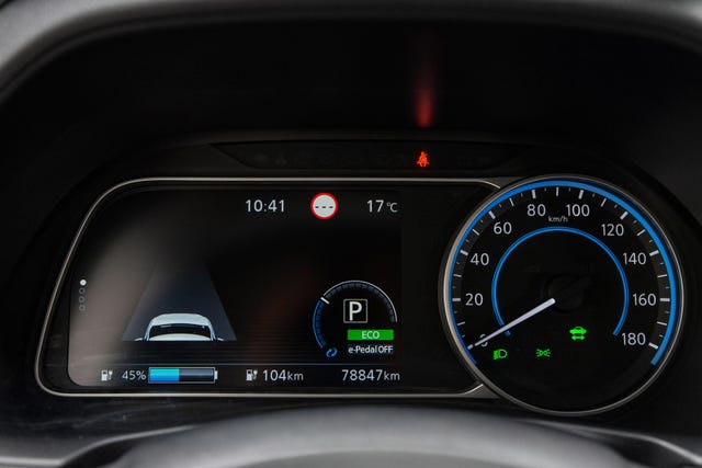 2018 NISSAN LEAF - 15