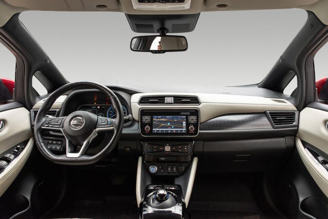2018 NISSAN LEAF - 9