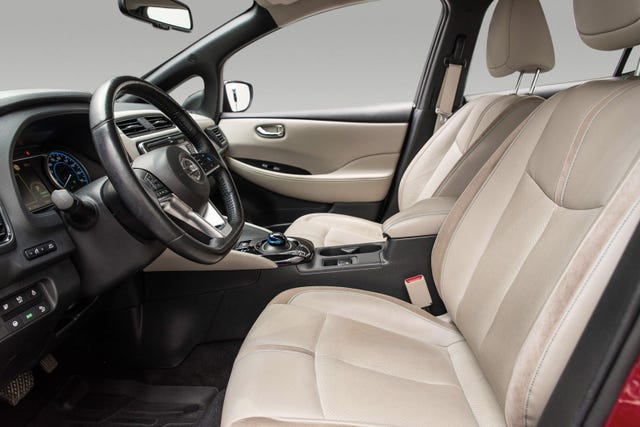 2018 NISSAN LEAF - 10