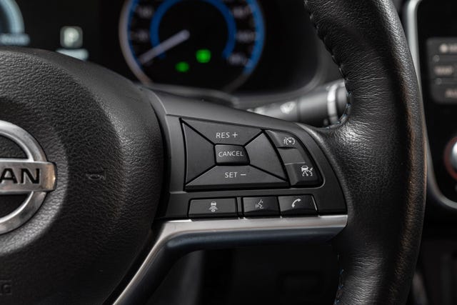 2020 NISSAN LEAF - 12