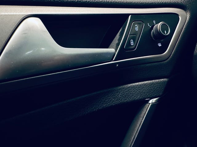 2015 VOLKSWAGEN GOLF - 17