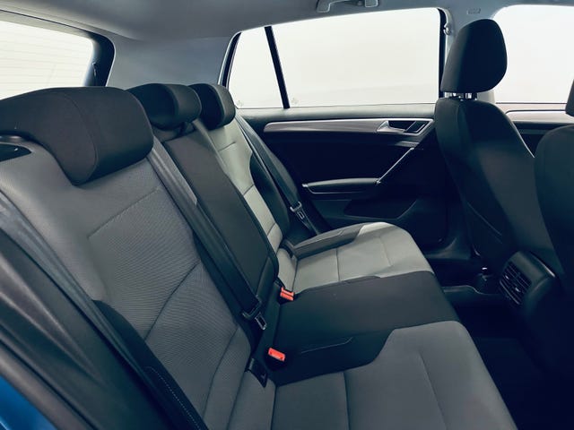 2015 VOLKSWAGEN GOLF - 18