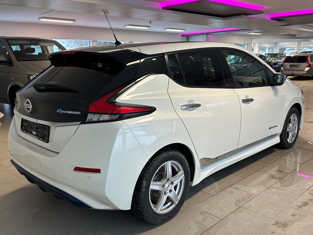 2018 NISSAN LEAF - 7