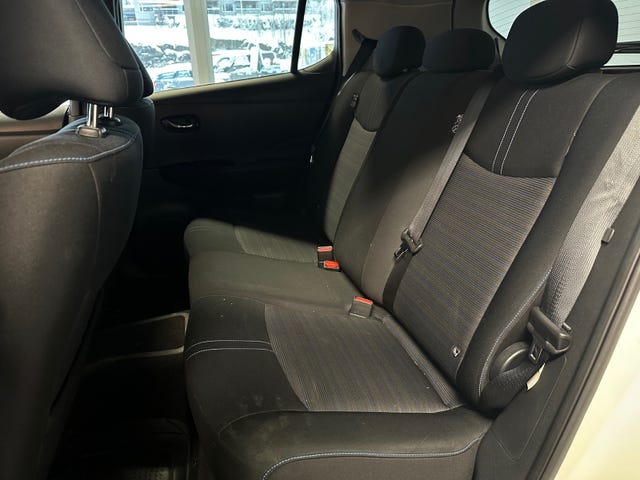2018 NISSAN LEAF - 13