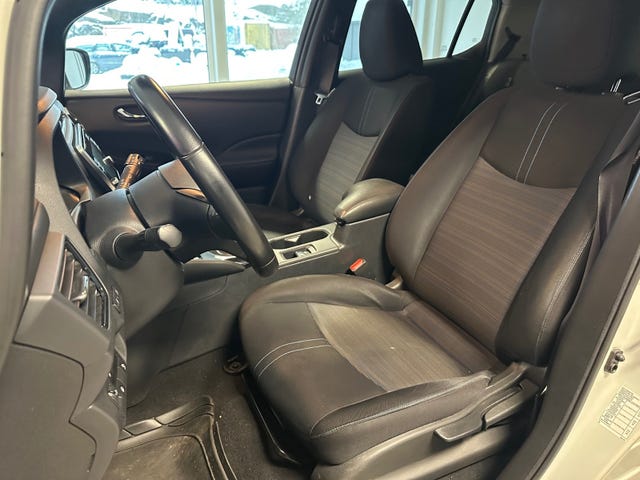 2018 NISSAN LEAF - 10