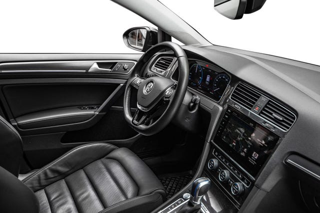 2018 VOLKSWAGEN GOLF - 15
