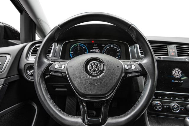 2018 VOLKSWAGEN GOLF - 17
