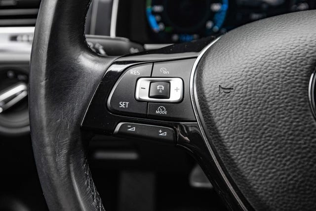 2018 VOLKSWAGEN GOLF - 18