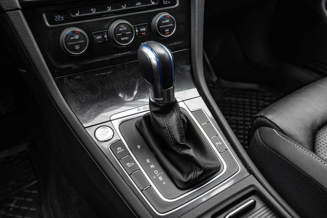 2018 VOLKSWAGEN GOLF - 21