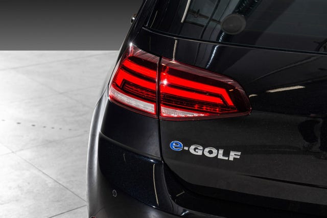 2018 VOLKSWAGEN GOLF - 9