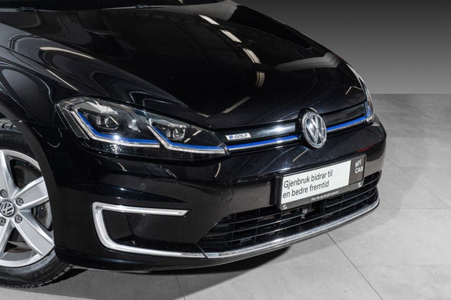 WVWZZZAUZJW907267 2018 VOLKSWAGEN GOLF-1