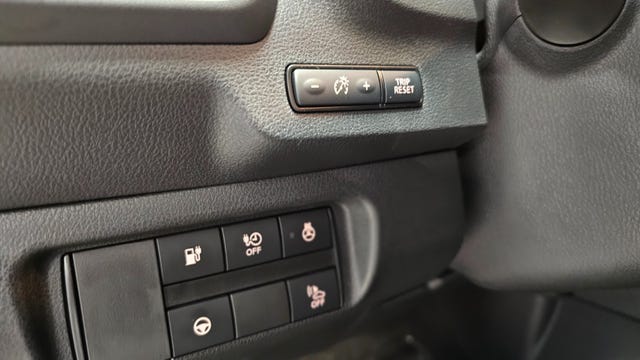 2020 NISSAN LEAF - 21