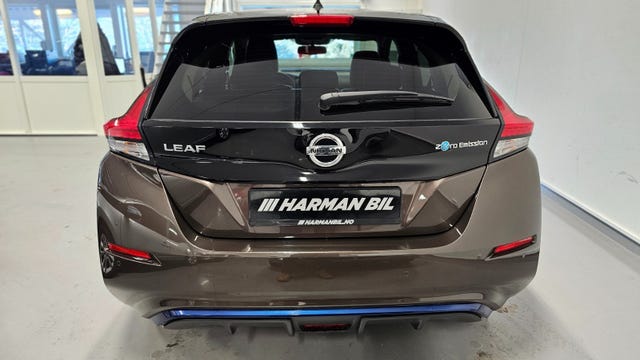 2020 NISSAN LEAF - 11