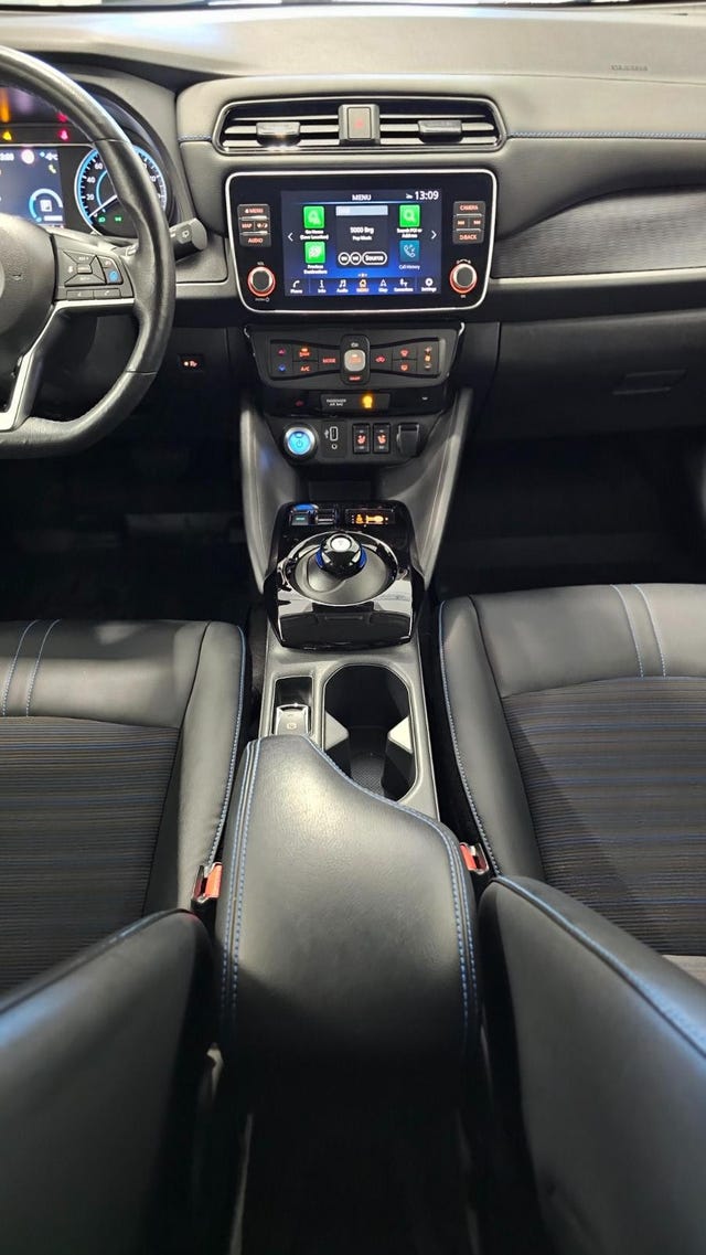 2020 NISSAN LEAF - 15