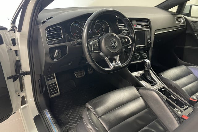 2015 VOLKSWAGEN GOLF - 9