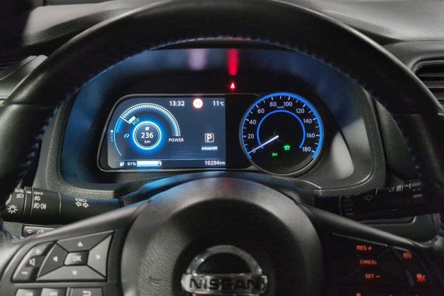 2020 NISSAN LEAF - 12