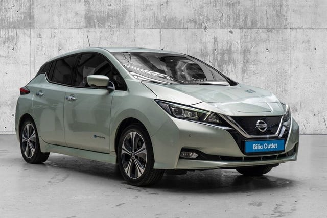 SJNFAAZE1U0017001 2018 NISSAN LEAF-1
