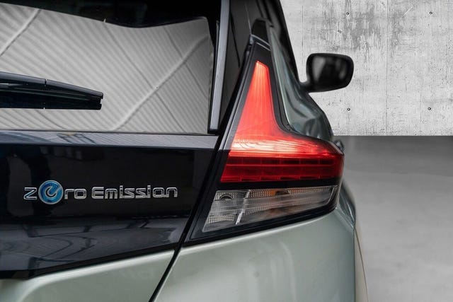 2018 NISSAN LEAF - 8