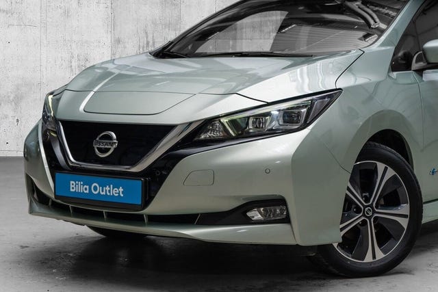 SJNFAAZE1U0017001 2018 NISSAN LEAF-2